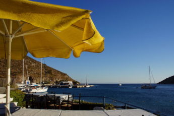 Hafenort Agios Georgios, Blick zu Fähranleger