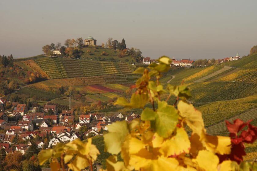 Radtour zwischen Schurwald und Remstal -Blick auf die Grabkapelle