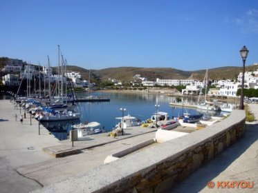 Kythnos -Hafen Loutra
