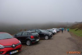 Nebel berüßt die Wanderer, 9 ºC