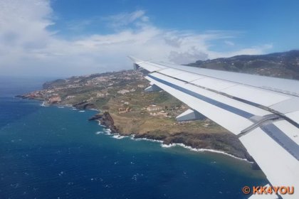 Anreise Madeira -Landeanflug Madeira Airport Santa Catarina