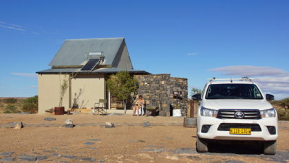 Parkplatz direkt vor dem Bungalow