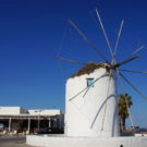 Parikia -Windmühle am Hafen, Wahrzeichen des Ortes