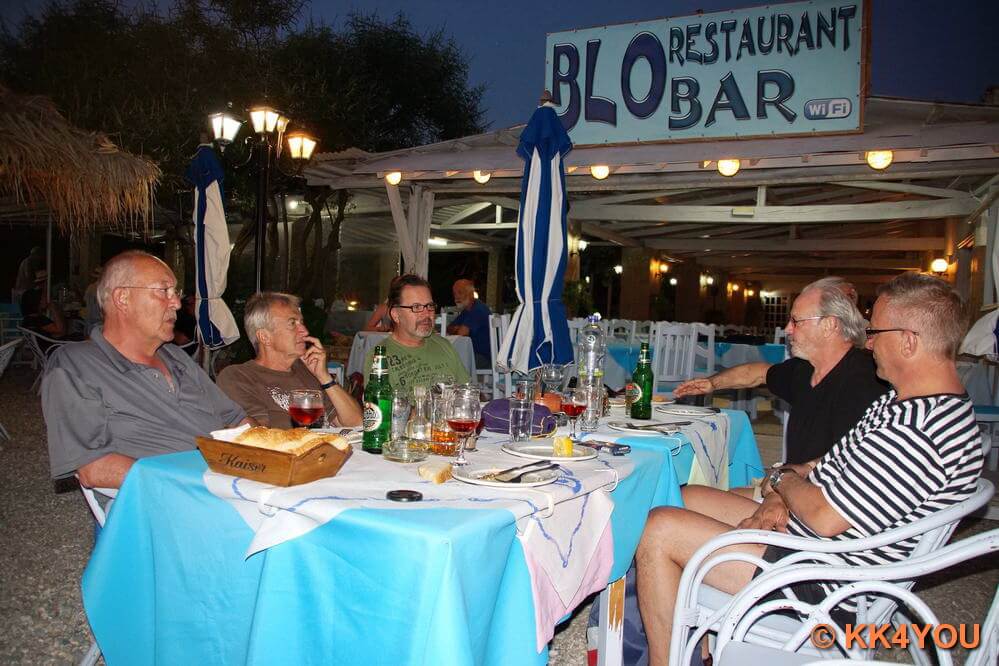 Taverne direkt am Strand von Panormos