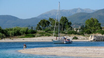 Yacht sitzt fest! nördlicher Kanal von Lefkas