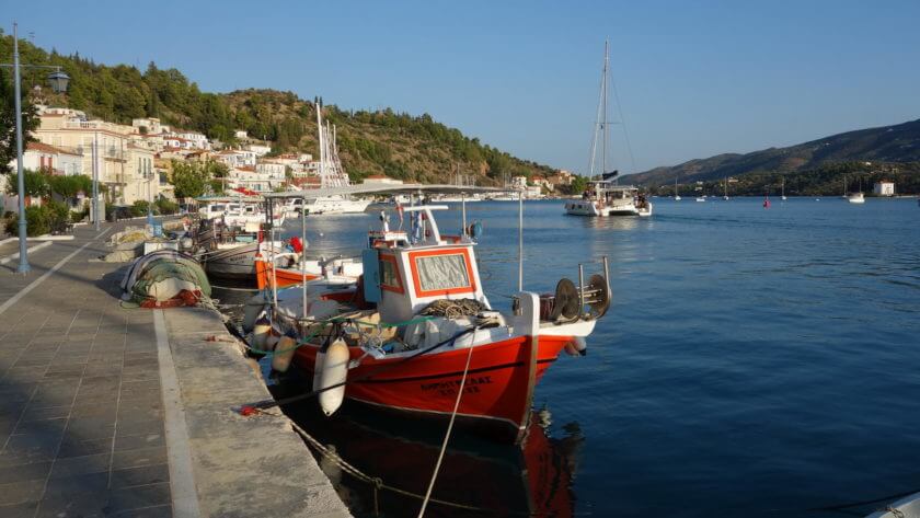 Ankerbucht in Poros