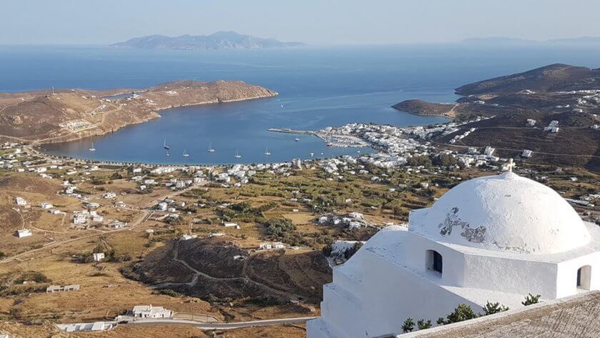 Serifos -Blick auf den Hafen