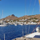 Leros Ormos Panteli, Blick auf die Kreuzritterburg