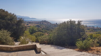 Blick vom Tunnel des Eupalinos auf Phythagorion